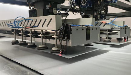 机械臂自动取放钢板控制系统(图2)