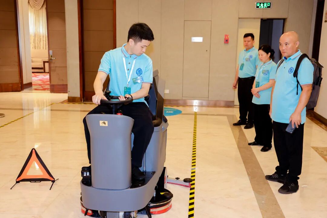 振石的工匠是这样“炼”成的!(图4) 振石的工匠是这样“炼”成的!(图4)