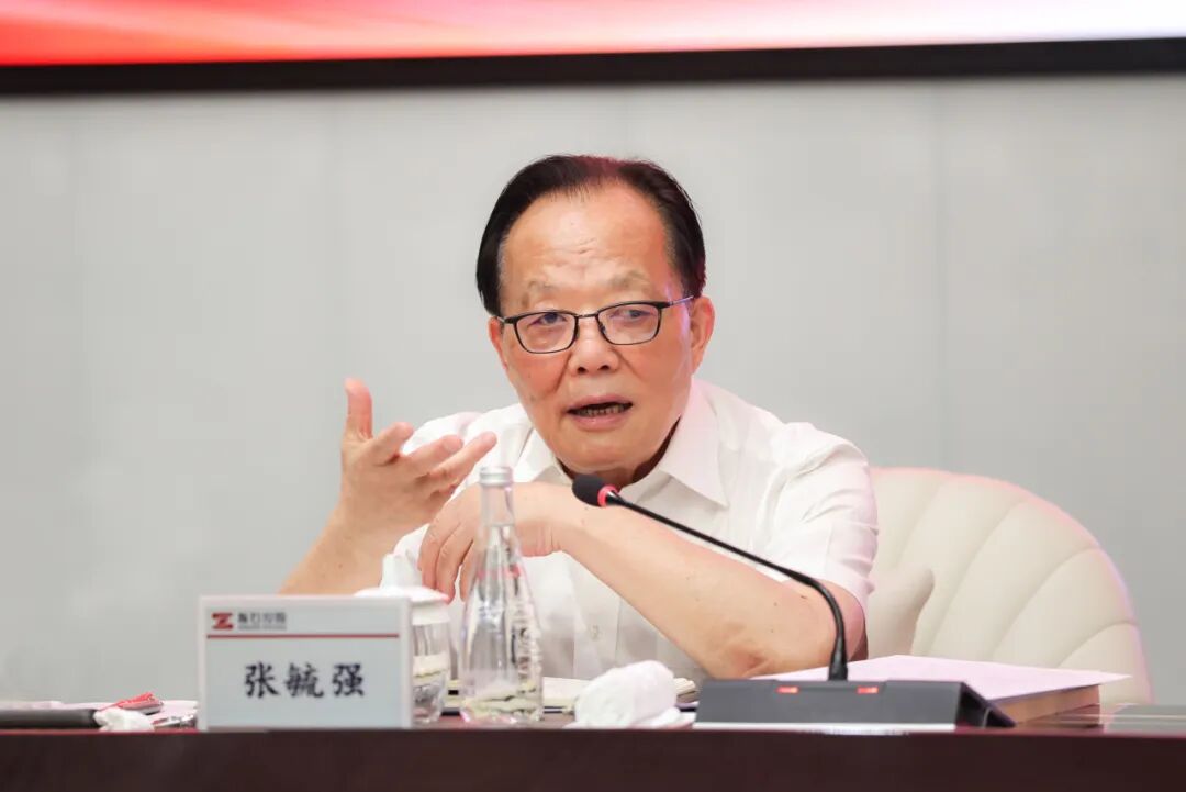 行至半程,满帆续航,振石年中会议这样定调!(图2) 行至半程,满帆续航,振石年中会议这样定调!(图2)